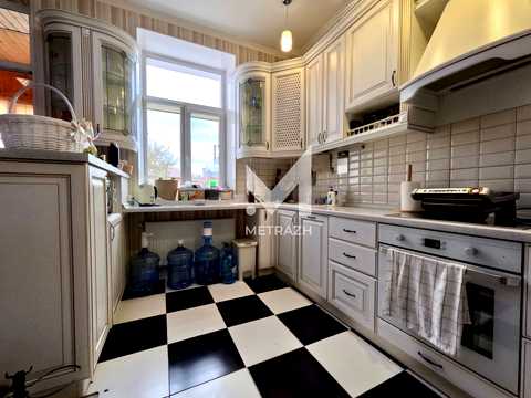 квартира по адресу Феодосийская ул., 32