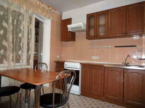 квартира за адресою Ревуцького вул., 44-Б