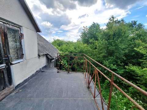 будинок за адресою с. Товщів, Центральна, 23