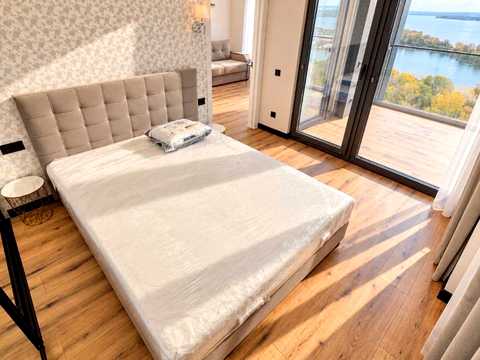 квартира по адресу Набережная Победы ул., 128