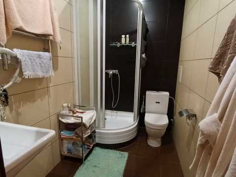 комерційна за адресою Суховоля вул., 60а