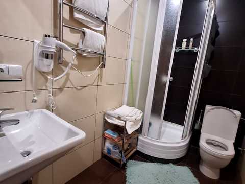 комерційна за адресою Суховоля вул., 60а