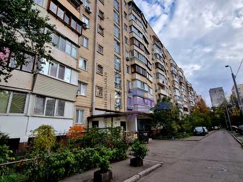 квартира за адресою Райдужна вул., 13-В
