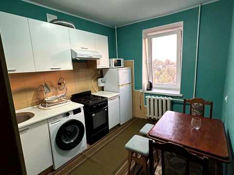 квартира за адресою Стадникової вул., 1