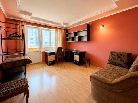 квартира за адресою Гната Хоткевича вул., 81