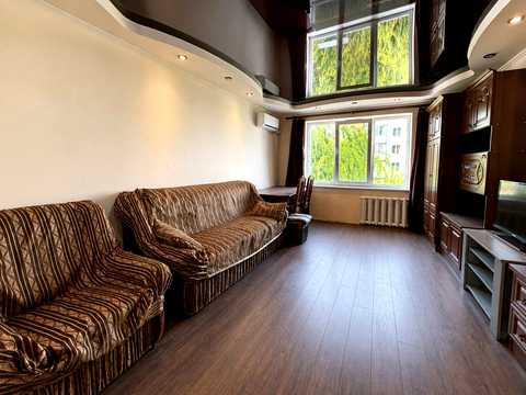 квартира за адресою Гната Хоткевича вул., 81