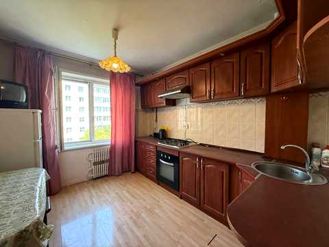 квартира за адресою Гната Хоткевича вул., 81