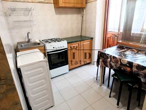 квартира за адресою Ореста Левицького вул. (Академіка Курчатова), 8