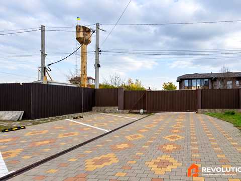 будинок за адресою Святоюрівська вул., 4