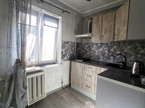 квартира за адресою Київ, Мілютенка вул., 22