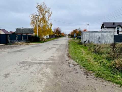 участок по адресу с. Прилуцкое, Соборности ул. (Радянська)