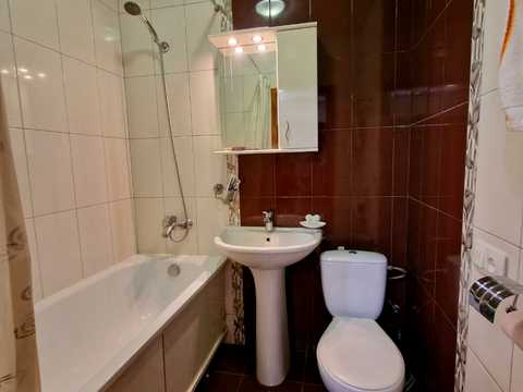 квартира за адресою Магдалинівська вул., 4