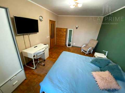 квартира по адресу Драгоманова ул., 40