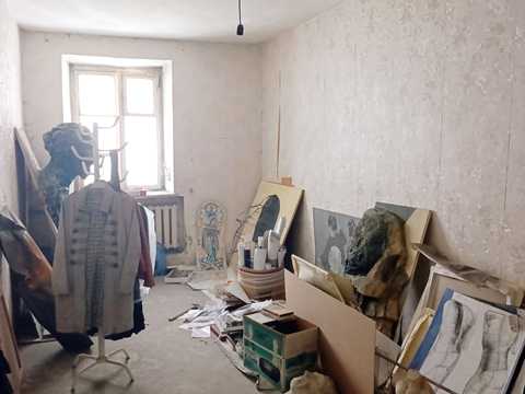 комерційна за адресою Остапа Нижанківського вул., 2/4
