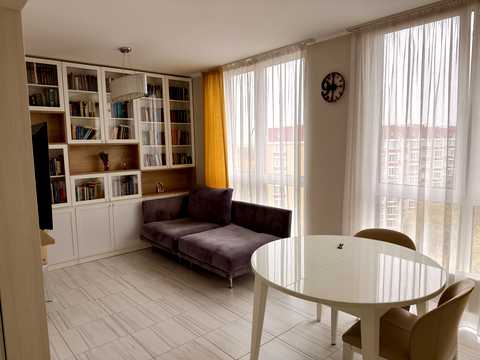 квартира за адресою Салютна вул., 2к2