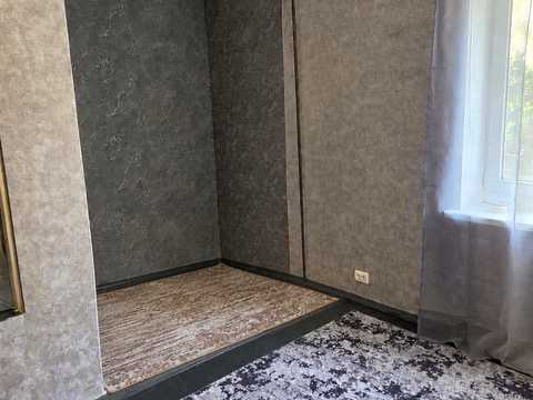 квартира за адресою Кам'янське (Дніпродзержинськ), Айвазовського вул., 1