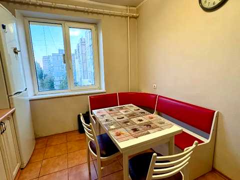 квартира за адресою Калинова вул., 84