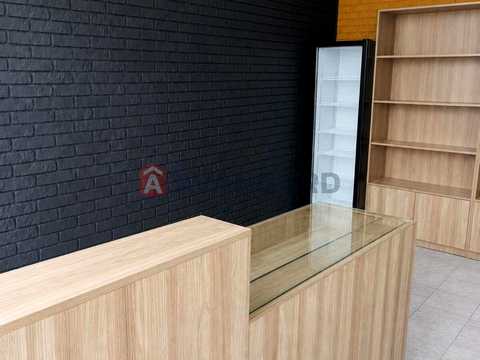 комерційна за адресою Ушинського вул., 1б
