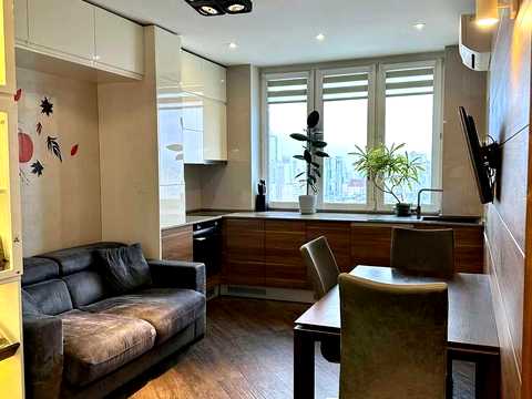 квартира по адресу Анны Ахматовой ул., 30
