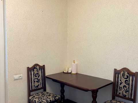 квартира за адресою Михайла Донця вул., 2-Б