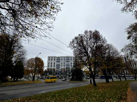 коммерческая по адресу Луцк, Молодёжи просп., 1