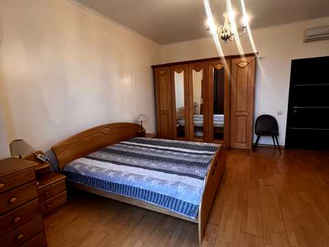 квартира по адресу Жилянская ул., 59