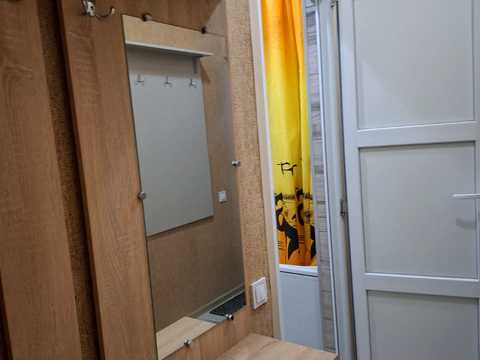 квартира за адресою Євгена Коновальця вул. (Щорса), 36-Е
