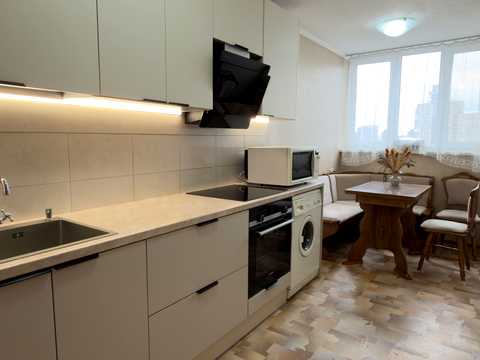 квартира по адресу Киев, Тополёвая ул., 4-8