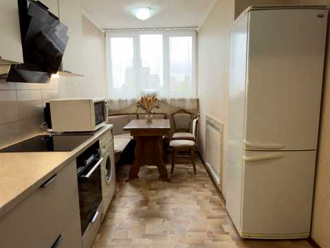 квартира по адресу Киев, Тополёвая ул., 4-8