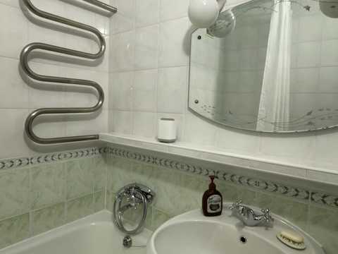 квартира по адресу Киев, Тополёвая ул., 4-8