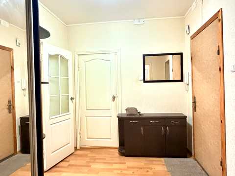 квартира по адресу Урловская ул., 15