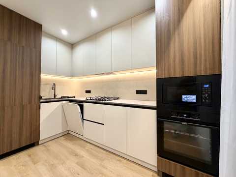квартира за адресою Юліана Пелеша вул., 3, к3