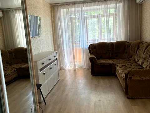 квартира за адресою Богдана Хмельницького просп. (Героїв Сталінграда), 67
