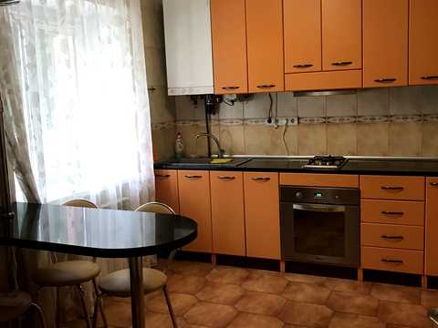 квартира за адресою Незалежності бульв. (50 років Жовтня), 14-Г