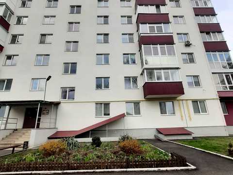 квартира за адресою Курсанта Єськова вул., 14-Б