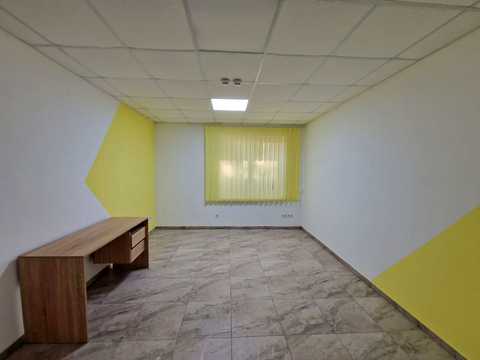 комерційна за адресою Озерна вул., 6/3