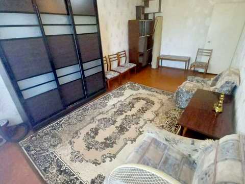 квартира за адресою Космонавтів вул., 130 Б