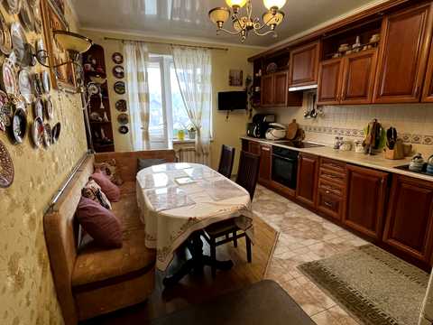 квартира за адресою Павла Чубинського вул., 3