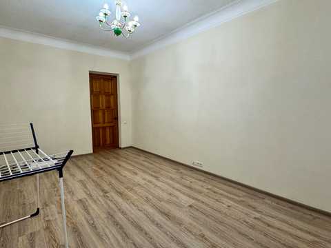 квартира за адресою Генерала Алмазова вул. (Кутузова), 1