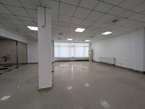 комерційна за адресою Тичини вул., 7