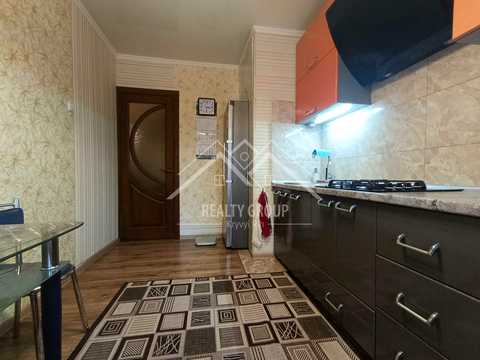 квартира по адресу Горняцкий микрорайон  (5-й микрорайон), 42