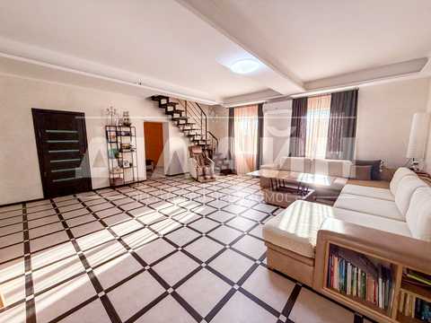 дом по адресу Бородинская ул., 555