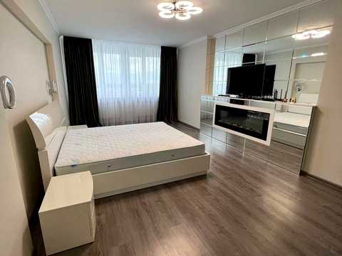 квартира за адресою Максимовича , 3д