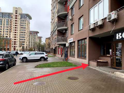 комерційна за адресою Юлії Здановської вул. (Ломоносова), 46/1