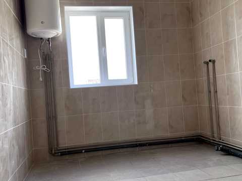 комерційна за адресою Радосинська вул. (Леніна), 124