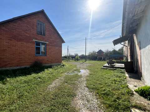 комерційна за адресою с. Бугрин, Богдана Хмельницького, 81