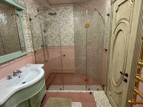 комерційна за адресою Приморська, 26