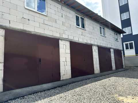 паркоместо по адресу Теплична ул., 38