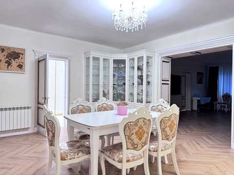 дом по адресу Михайла Матюшенка ул. (Воїнів Інтернаціоналістів), 33