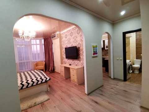 квартира за адресою В'ячеслава Чорновола вул., 27